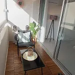 Apartment Avec Terrasse Dans En Face De La Et Parking Privatif- Midi